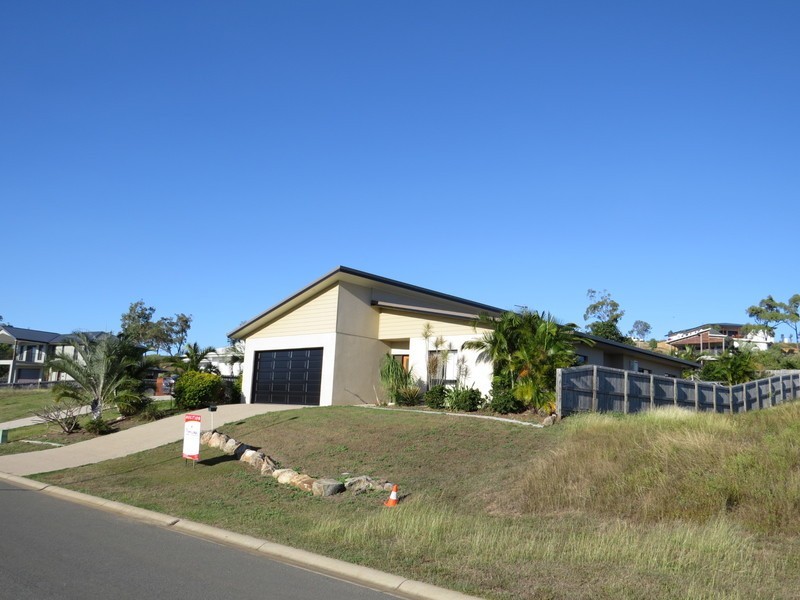 10 Sunshine Court, Bowen QLD 4805