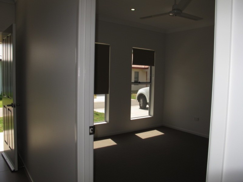 5 Eighth Close, Bowen QLD 4805