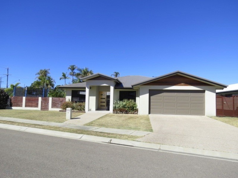 1 Lexington Court, Bowen QLD 4805