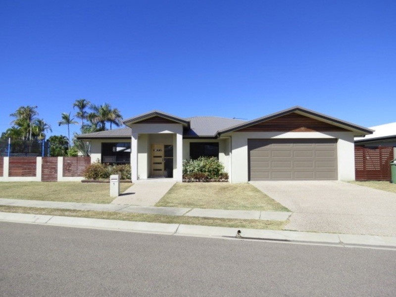 1 Lexington Court, Bowen QLD 4805