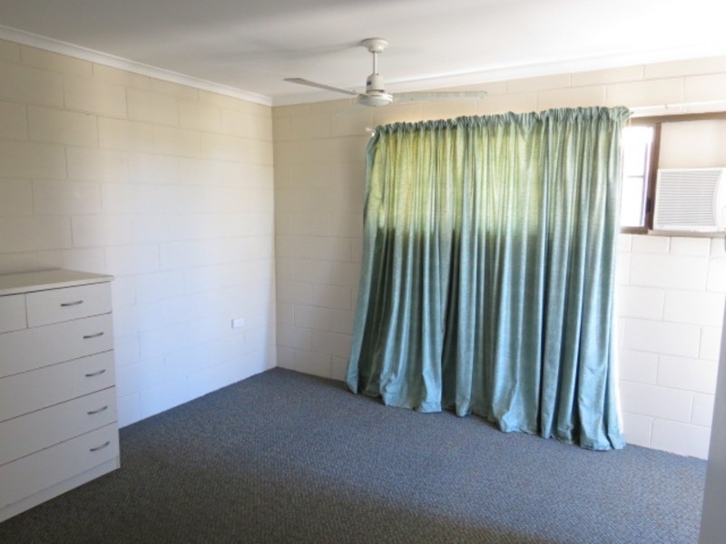 3/2a Powell Street, Bowen QLD 4805