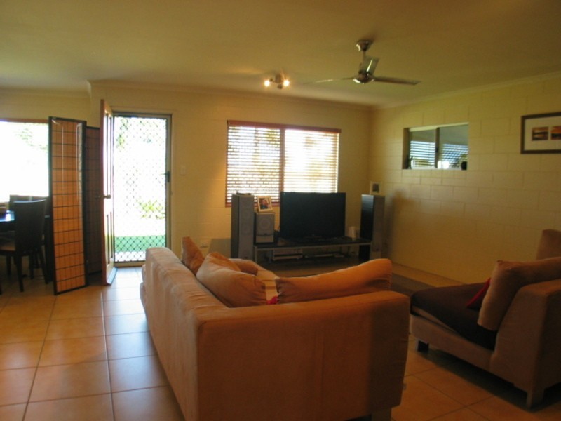 32 Russell Street, Bowen QLD 4805