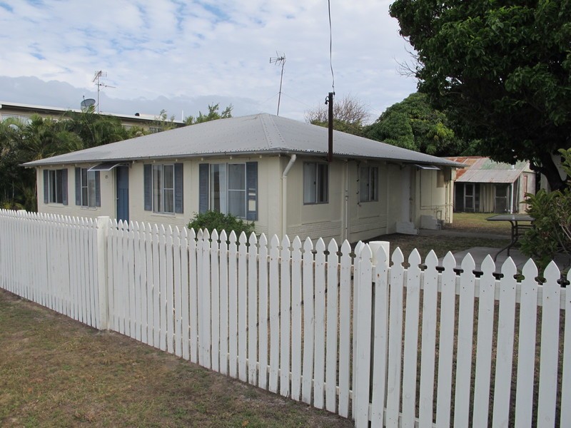 85 Esplanade, Bowen QLD 4805