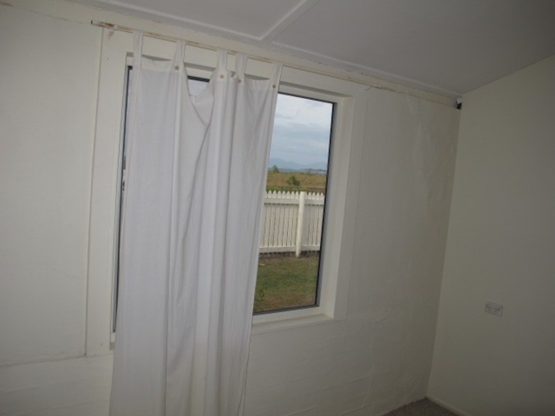 85 Esplanade, Bowen QLD 4805