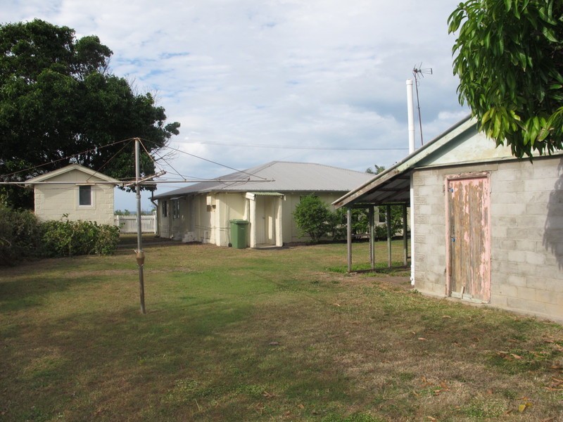 85 Esplanade, Bowen QLD 4805