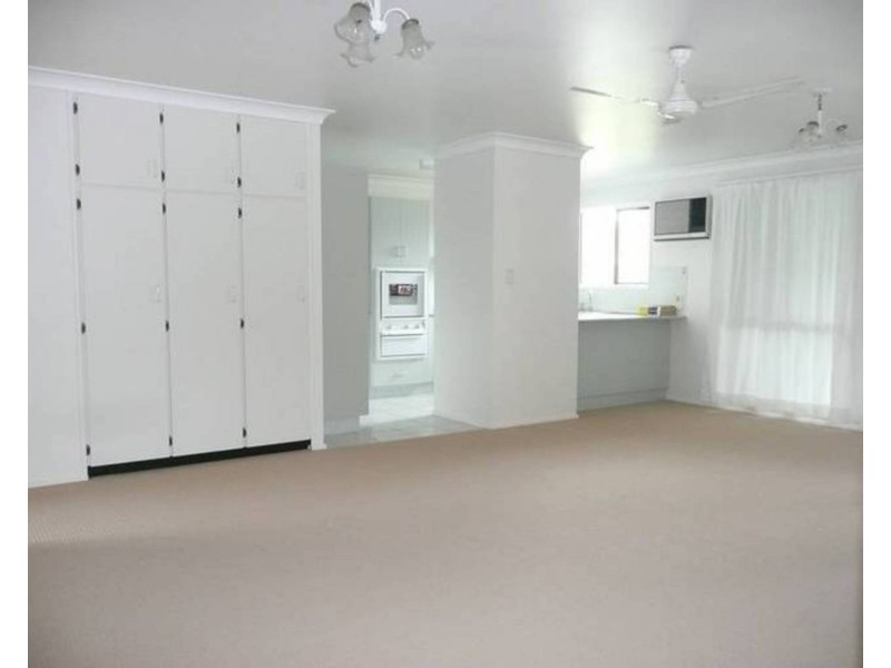 21 Tracey Street, Bowen QLD 4805