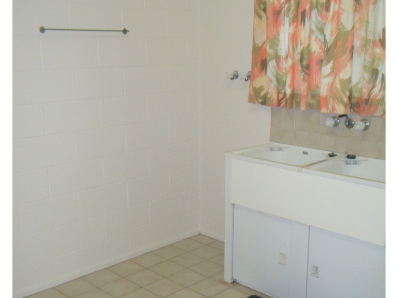 21 Tracey Street, Bowen QLD 4805