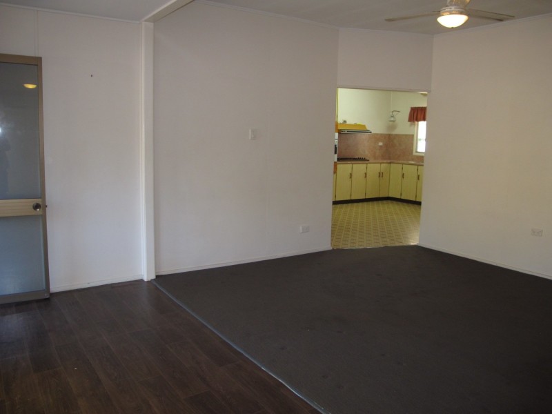 11 Golf Links Road, Bowen QLD 4805