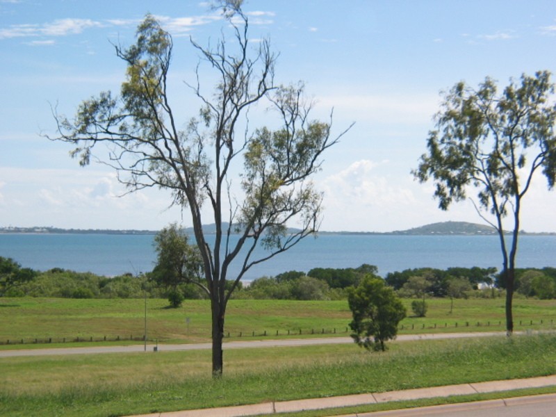 90 Ocean View Drive, Bowen QLD 4805