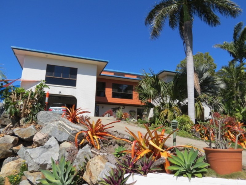 69 Hillview Road, Bowen QLD 4805