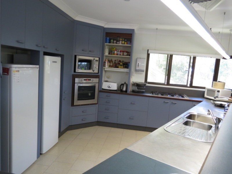 69 Hillview Road, Bowen QLD 4805