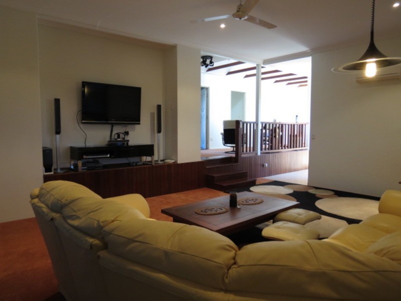 69 Hillview Road, Bowen QLD 4805