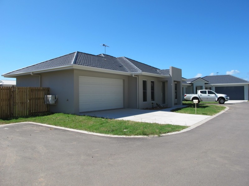 5 Eighth Close, Bowen QLD 4805