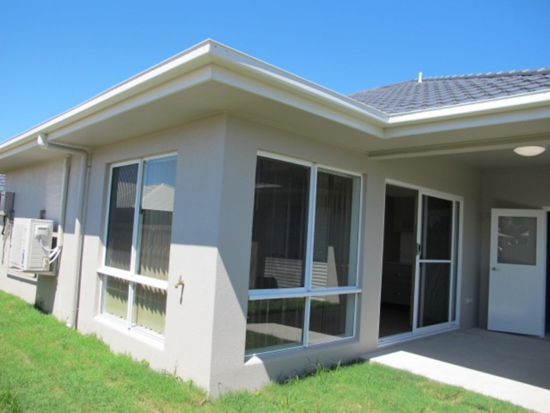 5 Eighth Close, Bowen QLD 4805