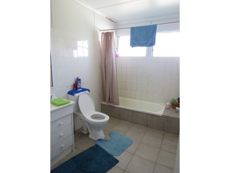 69 Whyte Avenue, Bowen QLD 4805