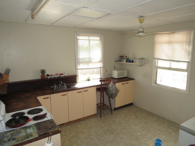 31 Brisbane Street, Bowen QLD 4805