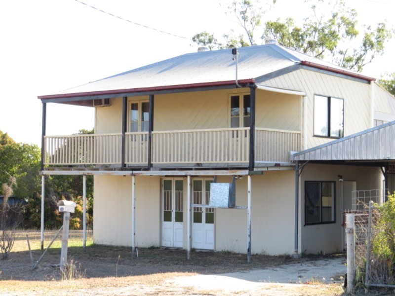 37 Station Street, Collinsville QLD 4804