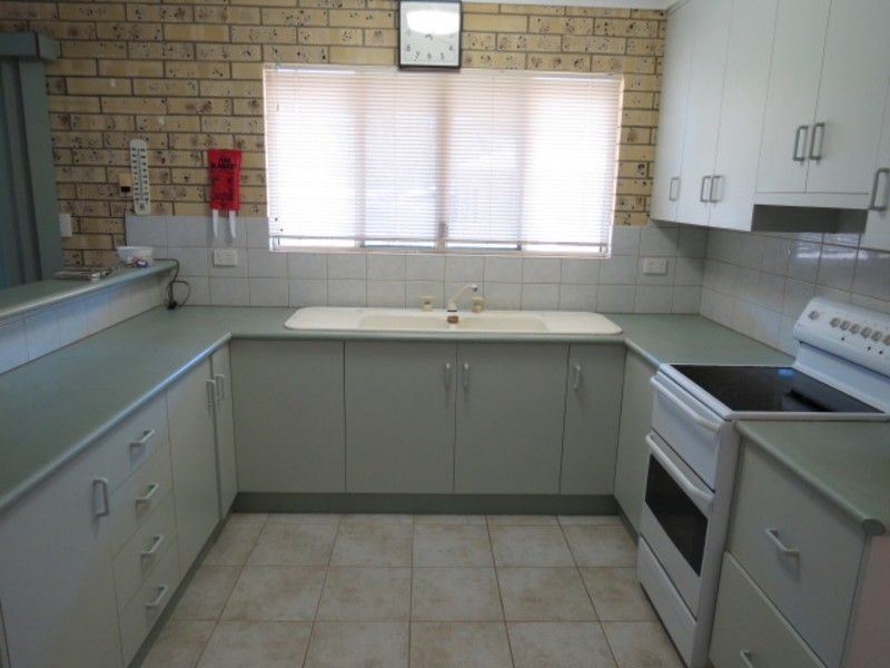 130 Hillview Road, Bowen QLD 4805