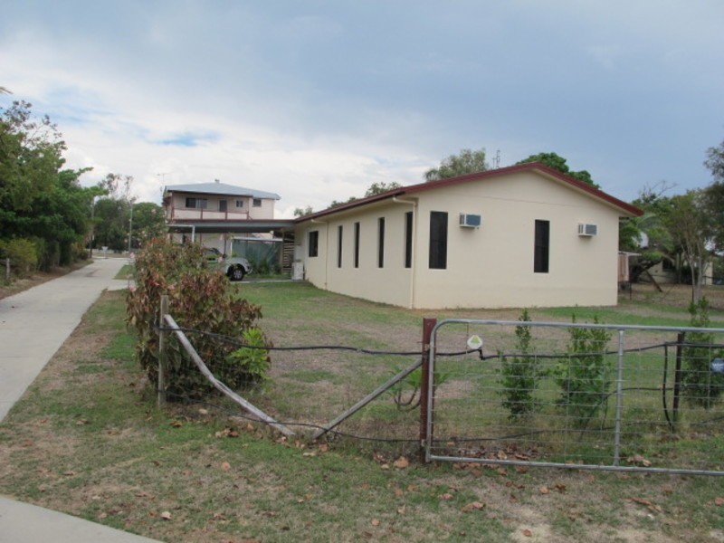 12b Livingstone Street, Bowen QLD 4805