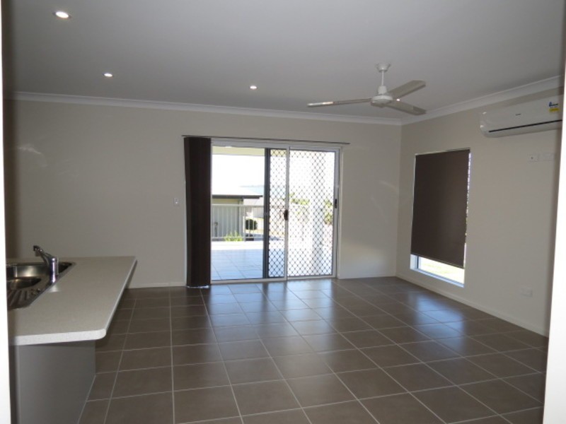 9 Marine Parade, Bowen QLD 4805