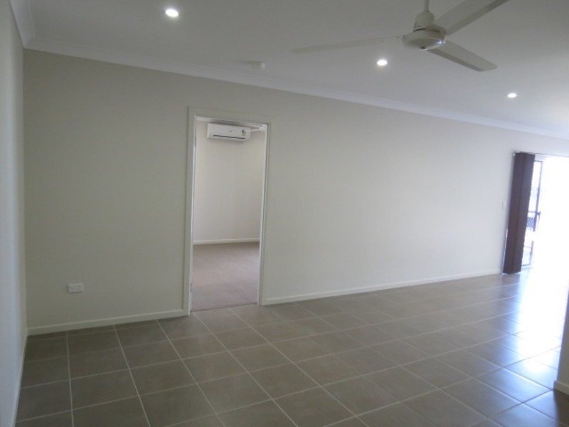 9 Marine Parade, Bowen QLD 4805