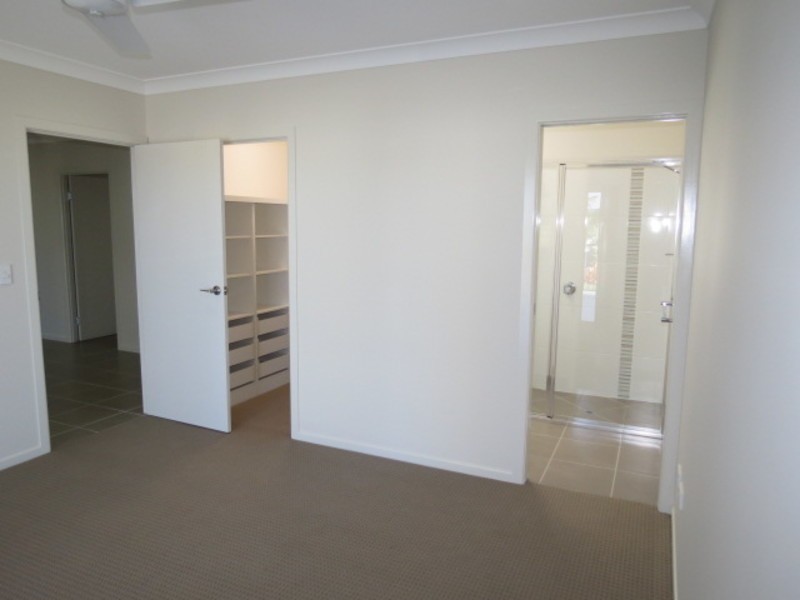 9 Marine Parade, Bowen QLD 4805