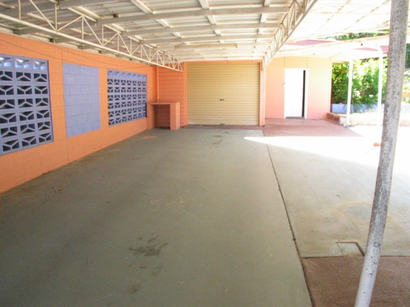 4 Sproule Street, Bowen QLD 4805