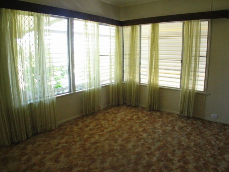 4 Sproule Street, Bowen QLD 4805