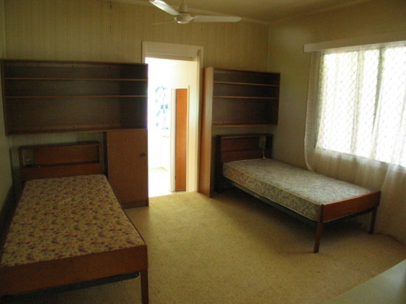 4 Sproule Street, Bowen QLD 4805