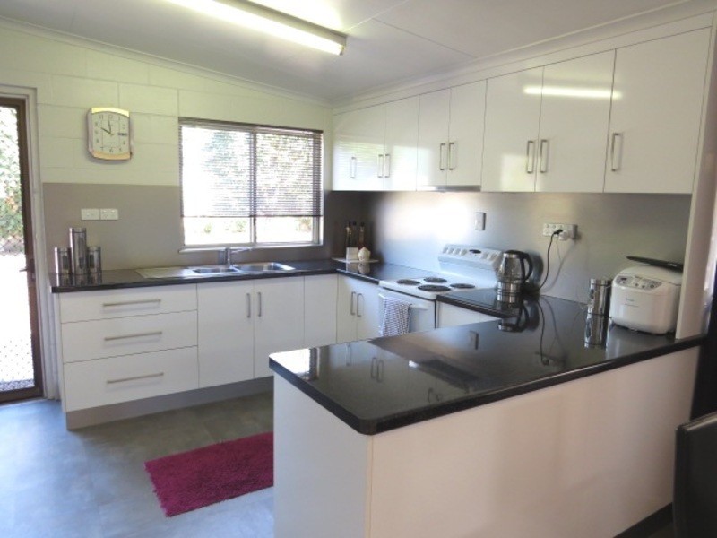 17 Argyle Park Road, Bowen QLD 4805