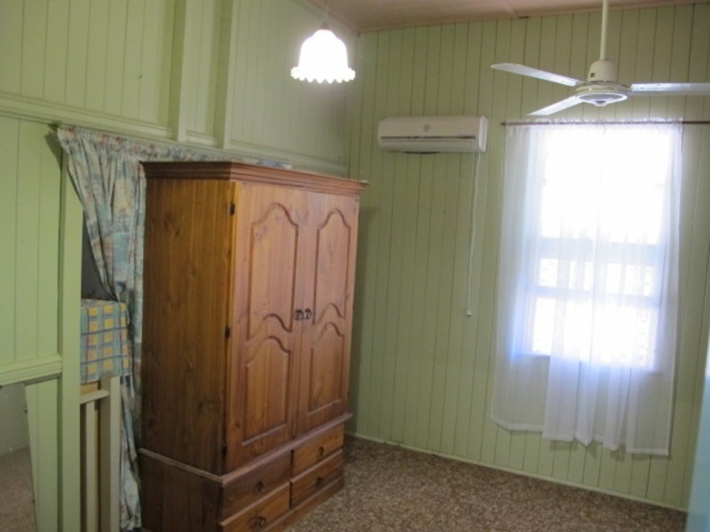 110 Herbert Street, Bowen QLD 4805