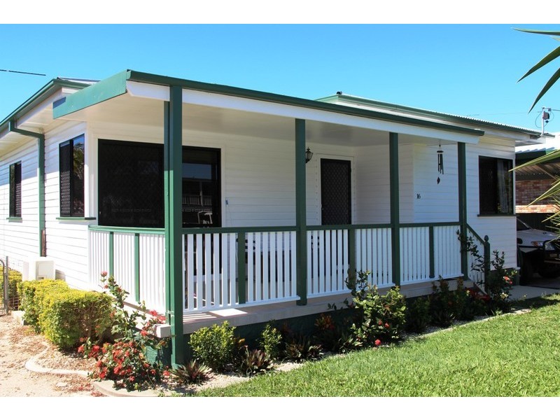 16 Field Street, Bowen QLD 4805
