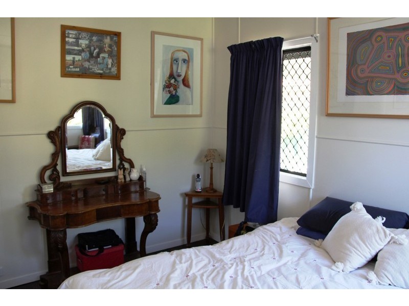 16 Field Street, Bowen QLD 4805