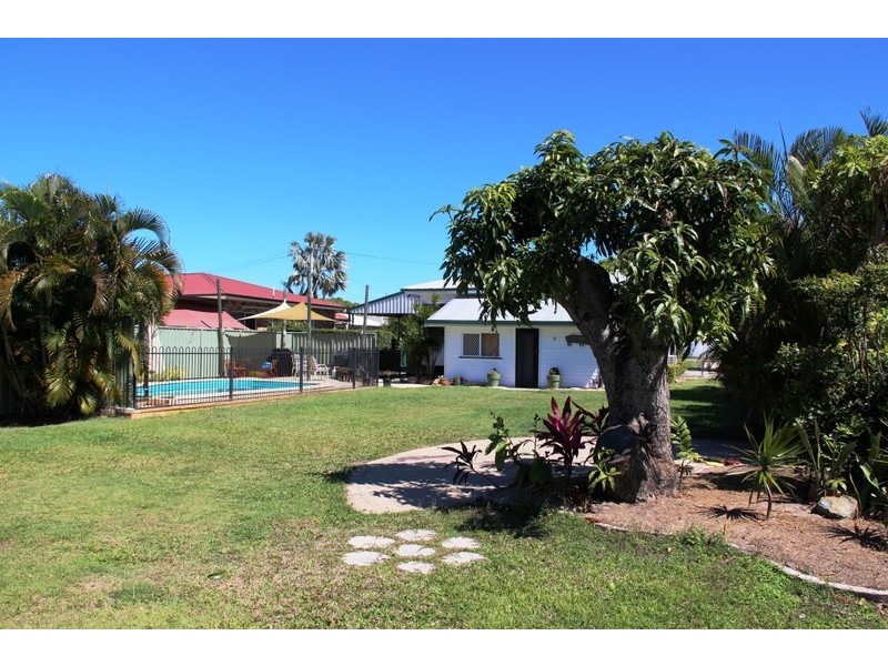 16 Field Street, Bowen QLD 4805