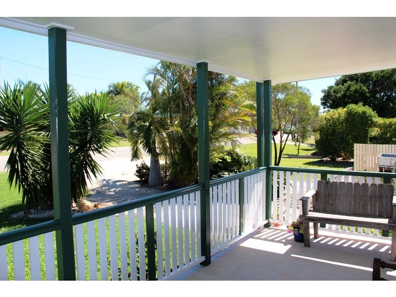16 Field Street, Bowen QLD 4805