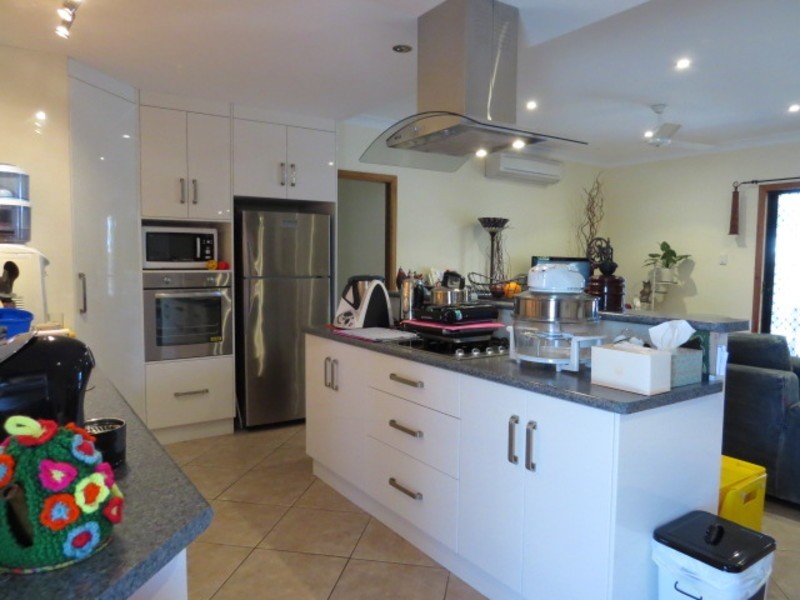 61 Brampton Drive, Bowen QLD 4805