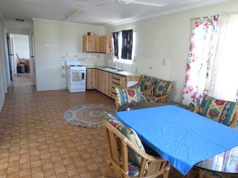 86 Williams Street, Bowen QLD 4805