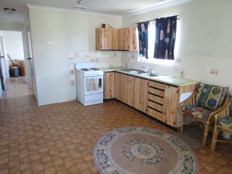 86 Williams Street, Bowen QLD 4805