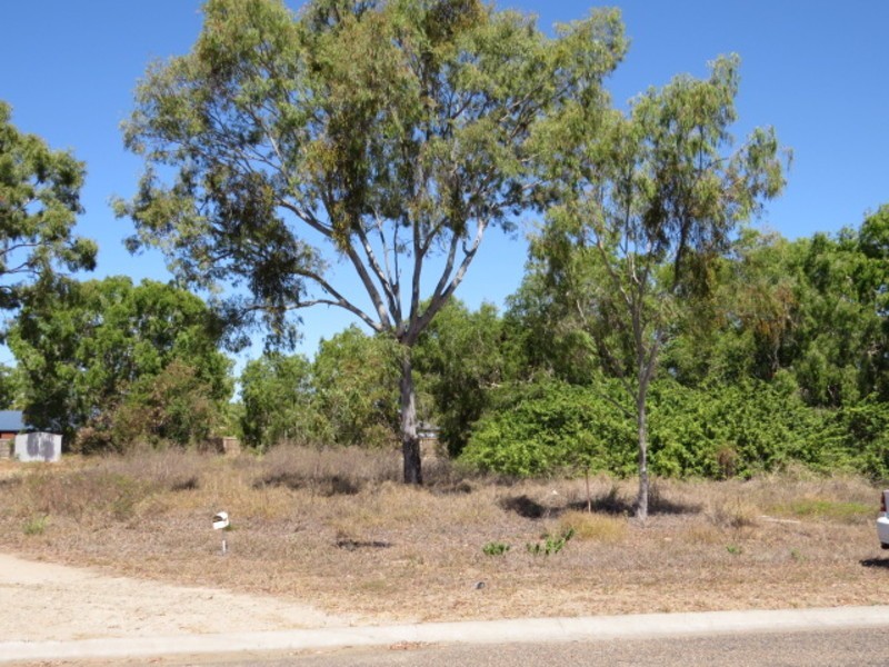 24 St Kilda Street, Bowen QLD 4805