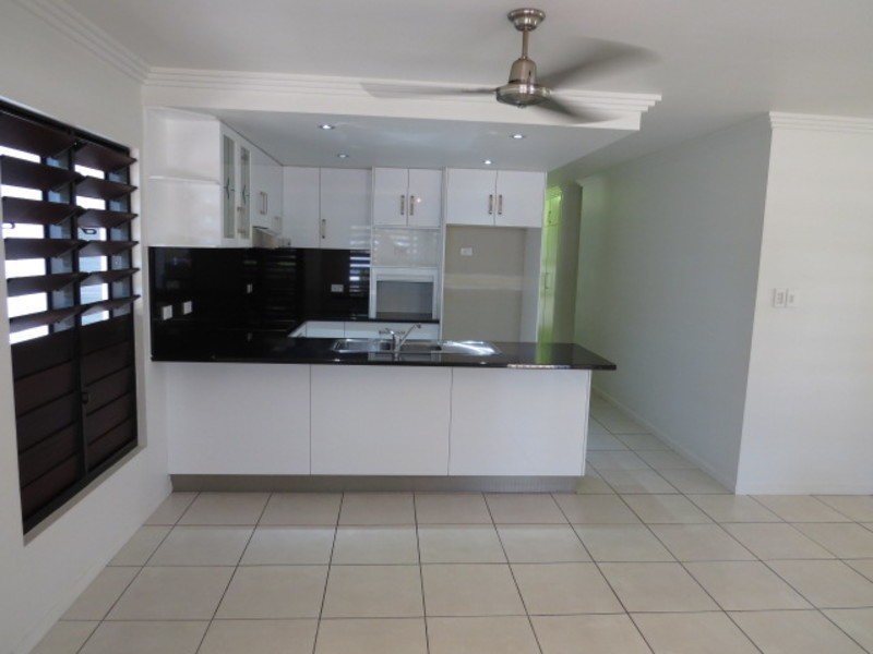 67 Golf Links Road, Bowen QLD 4805