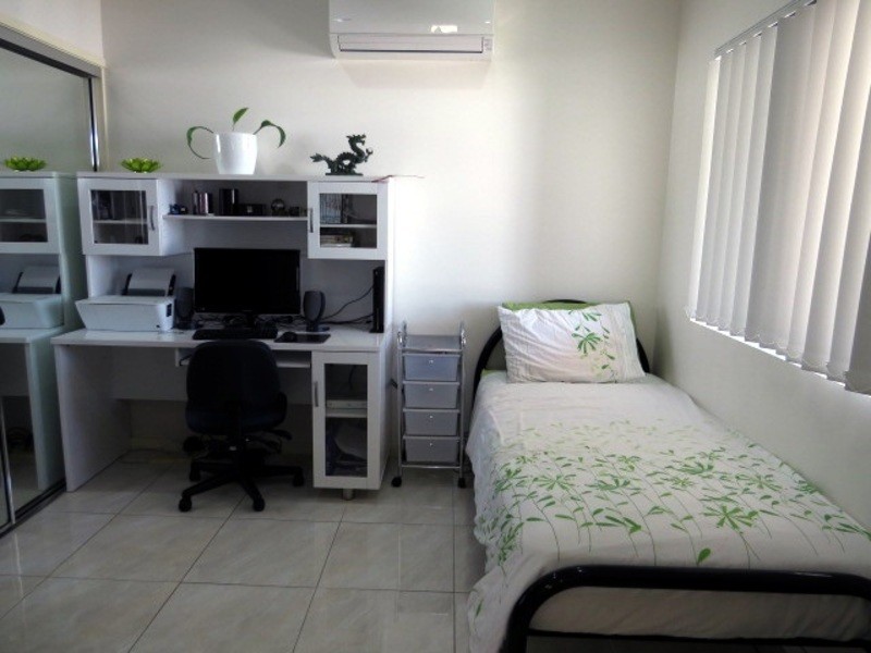 16 Reynolds Street, Bowen QLD 4805