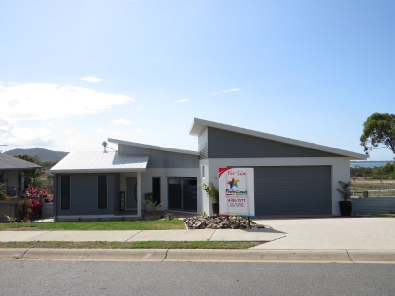 15 Sunshine Court, Bowen QLD 4805