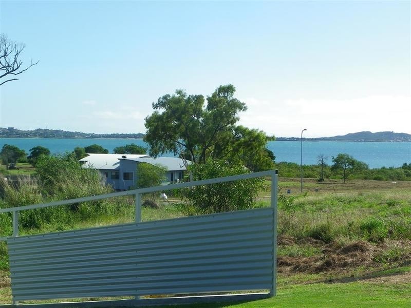 15 Sunshine Court, Bowen QLD 4805