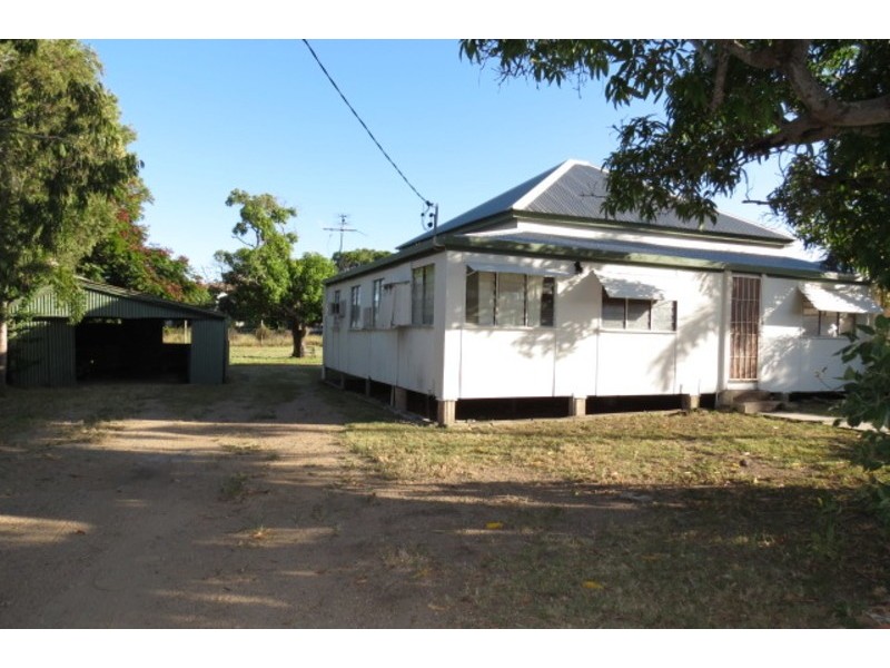 10 Johnston Street, Bowen QLD 4805