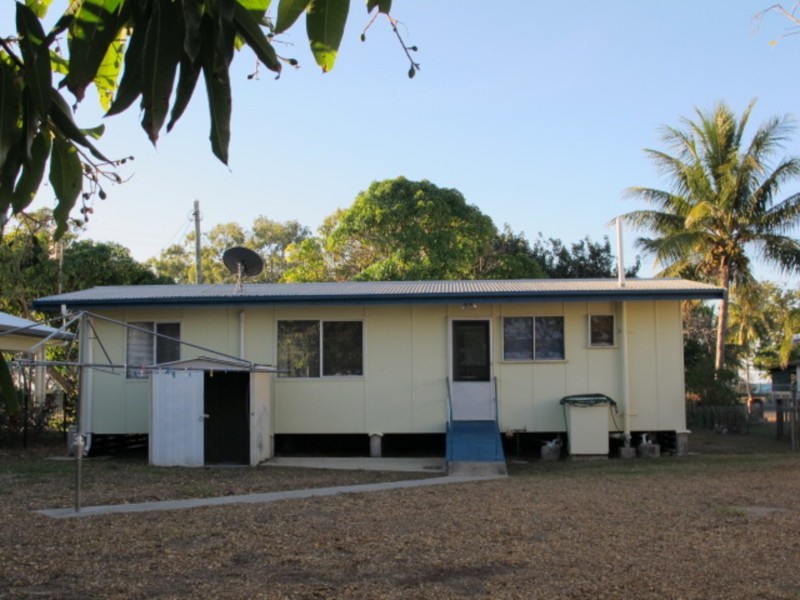 75 Horseshoe Bay Road, Bowen QLD 4805