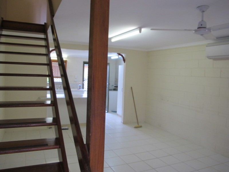 2/2a Powell Street, Bowen QLD 4805