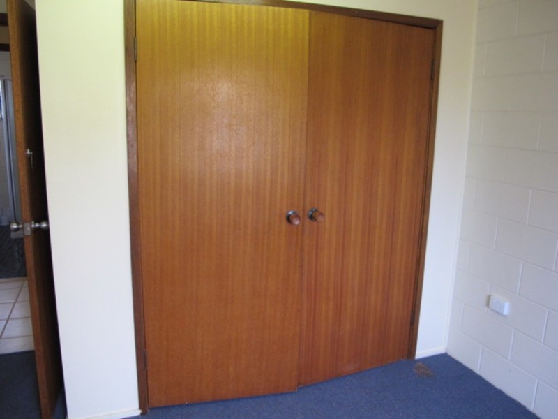 2/2a Powell Street, Bowen QLD 4805