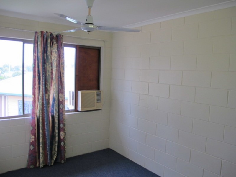 2/2a Powell Street, Bowen QLD 4805