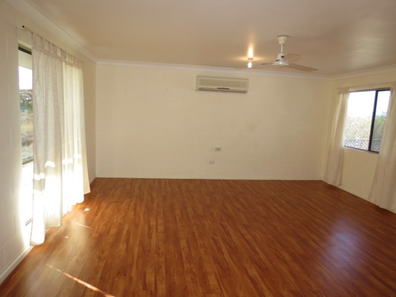 20 Avicennia Street, Bowen QLD 4805