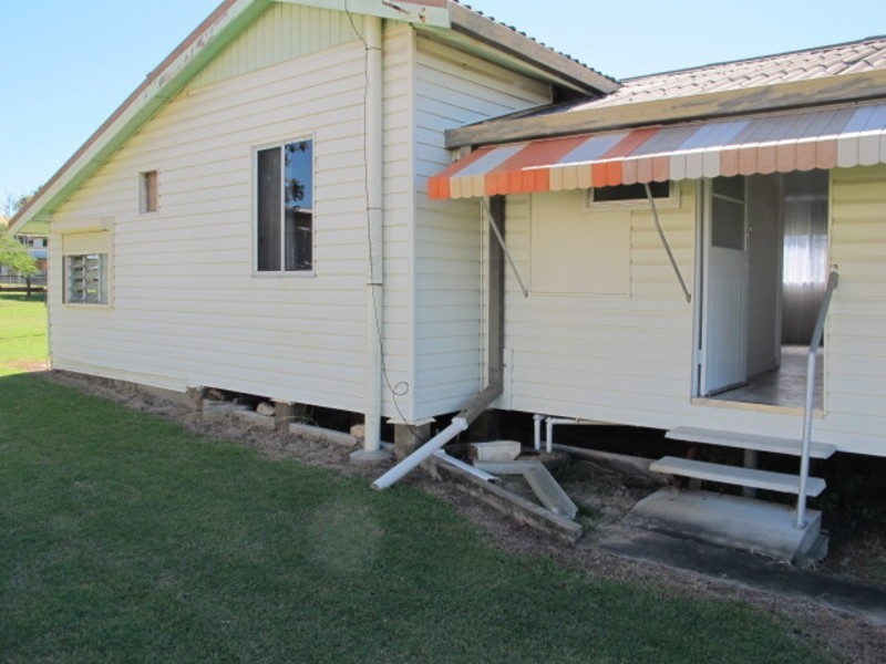 88 Dalrymple Street, Bowen QLD 4805